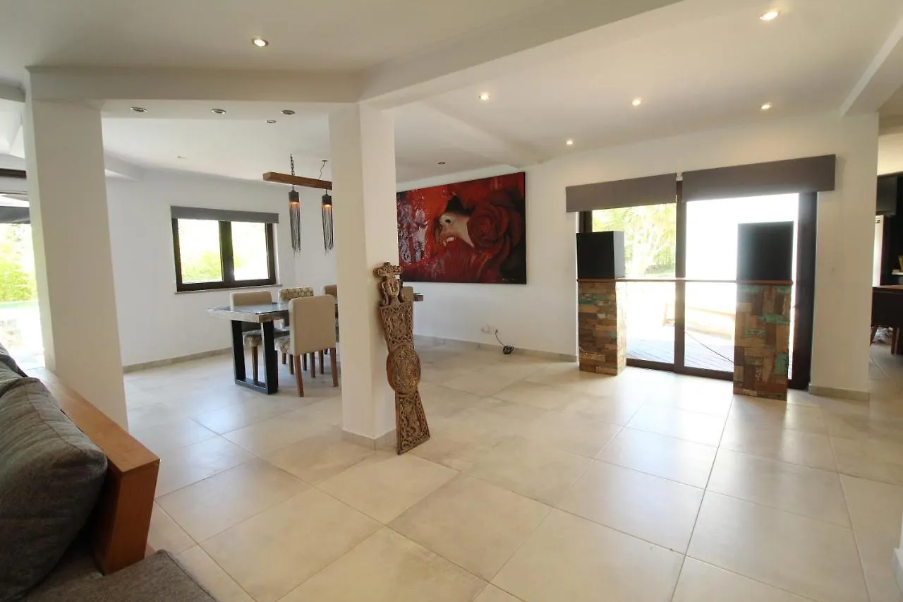 Beautiful Algarve Pool Villa Bali 15Min To Beach Mexilhoeira Grande